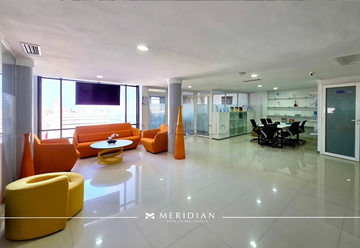 Immeuble professionnel 2800 m² à louer à Casablanca — Photo 8