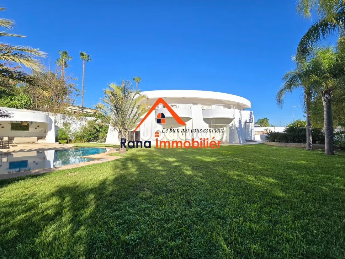 Furnished Villa 2000 m² for rent in Rabat Souissi — Photo 8