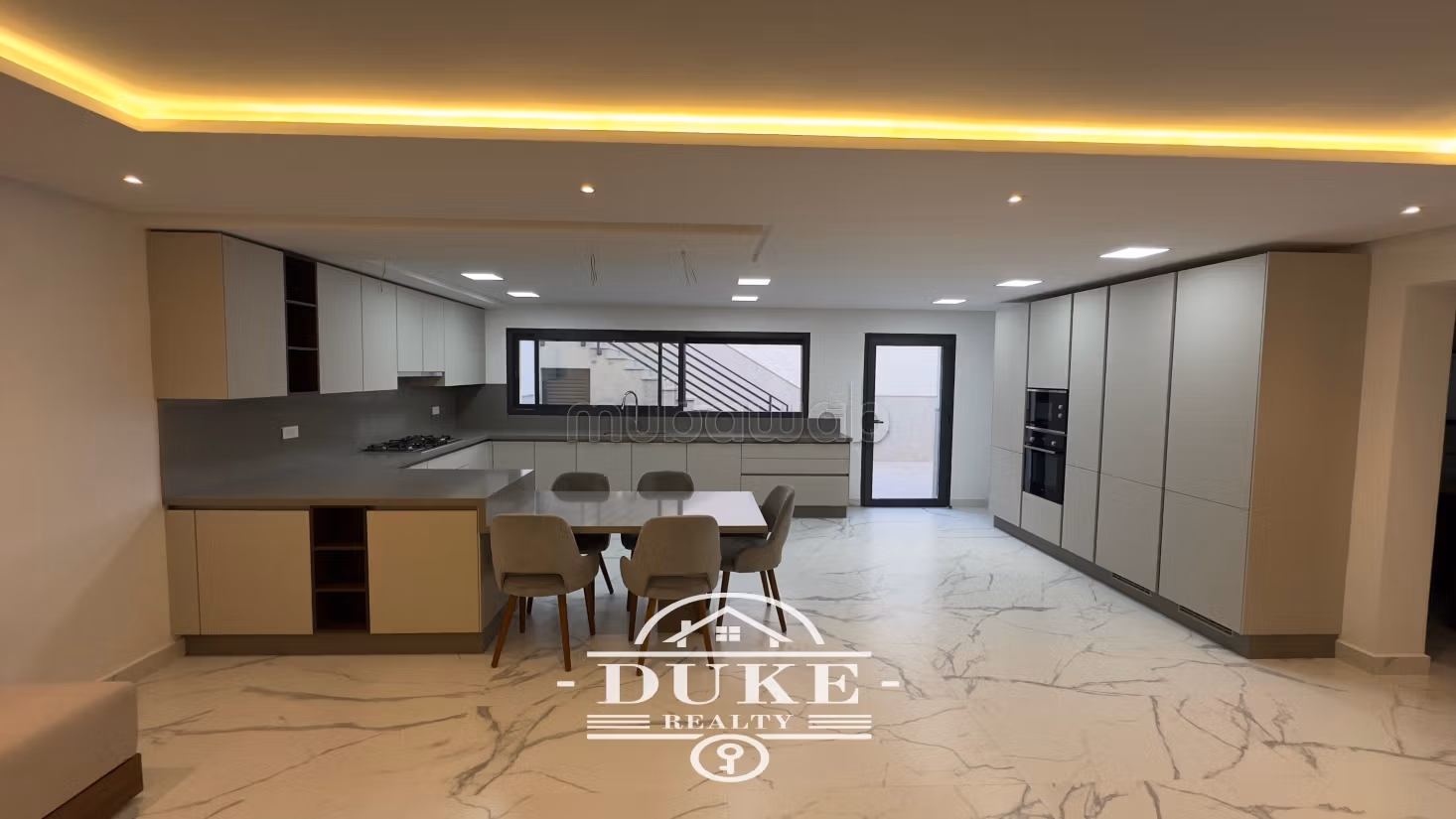 Luxurious Villa 460 m² for Rent in Harhoura — Photo 2