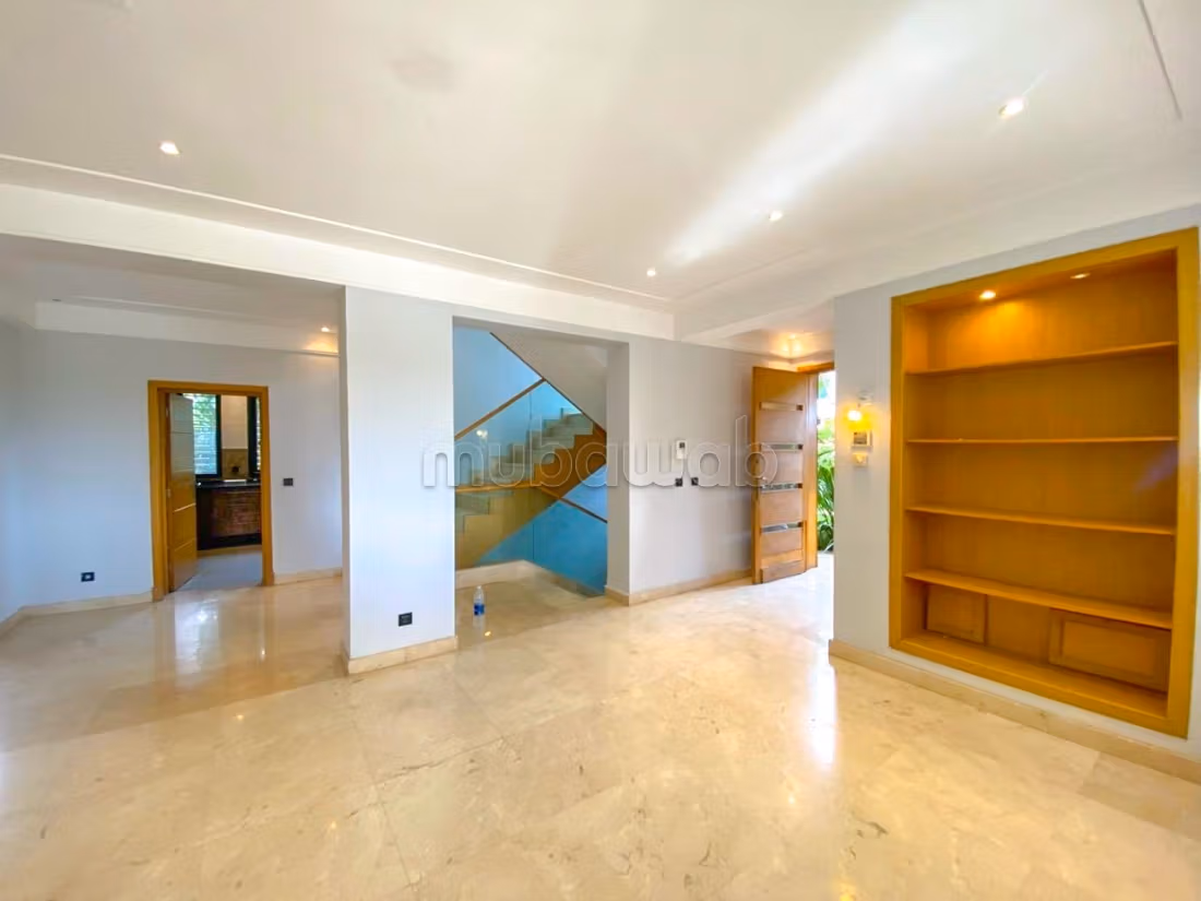 Villa 900 m² à louer à Ville Verte — Photo 4