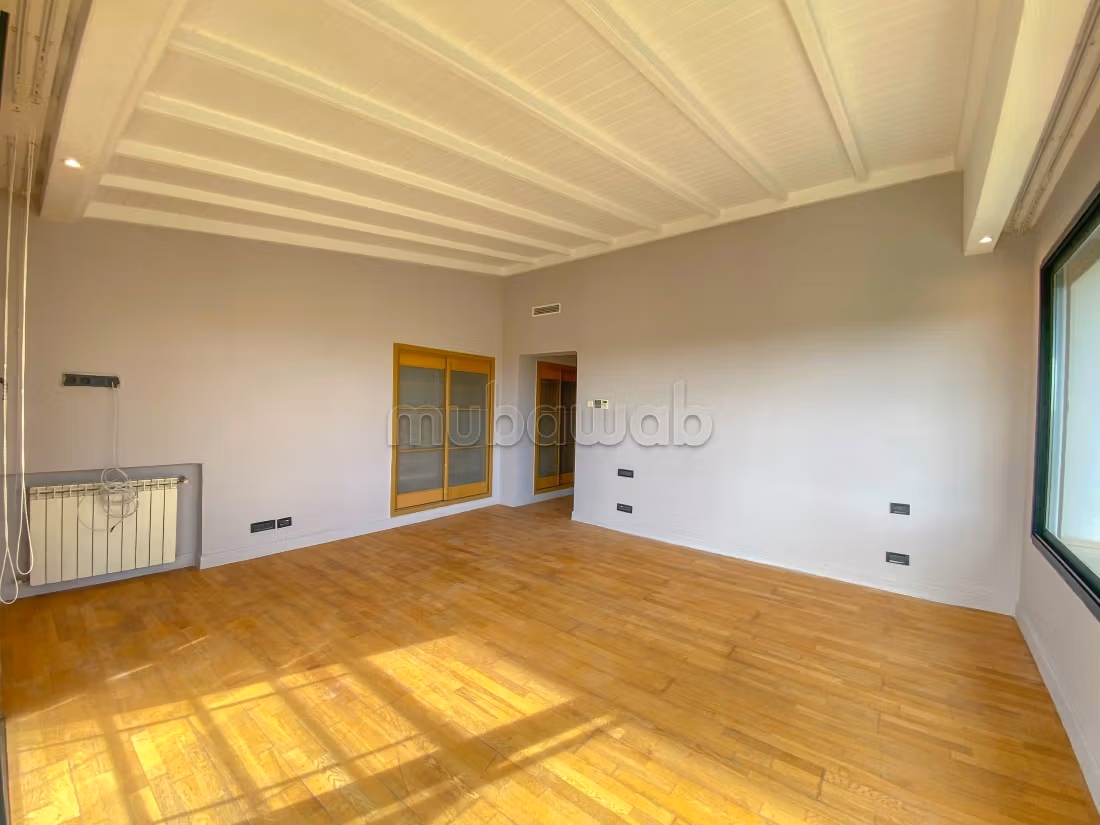 Villa 900 m² à louer à Ville Verte — Photo 16