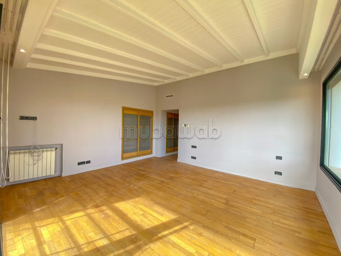 Villa 900 m² à louer à Ville Verte — Photo 15