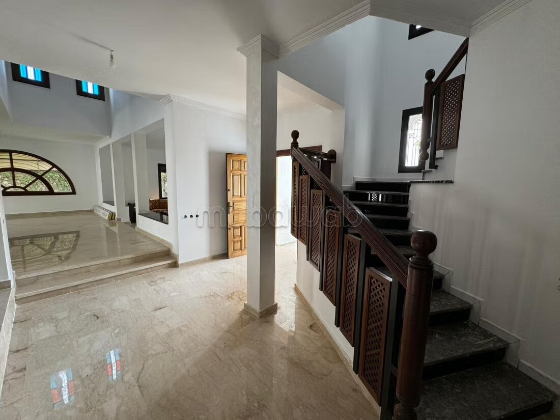 Office 650 m² for rent in الرباط (Hay Riad) — Photo 13