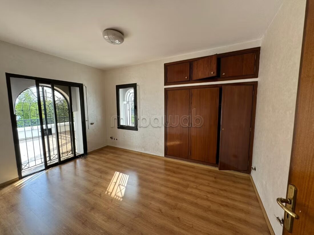 Office 650 m² for rent in الرباط (Hay Riad) — Photo 22