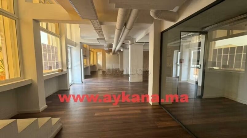Office 650 m² for rent in الرباط (Hay Riad) — Photo 26