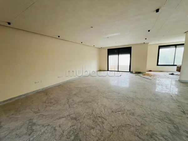 Office 650 m² for rent in الرباط (Hay Riad) — Photo 31