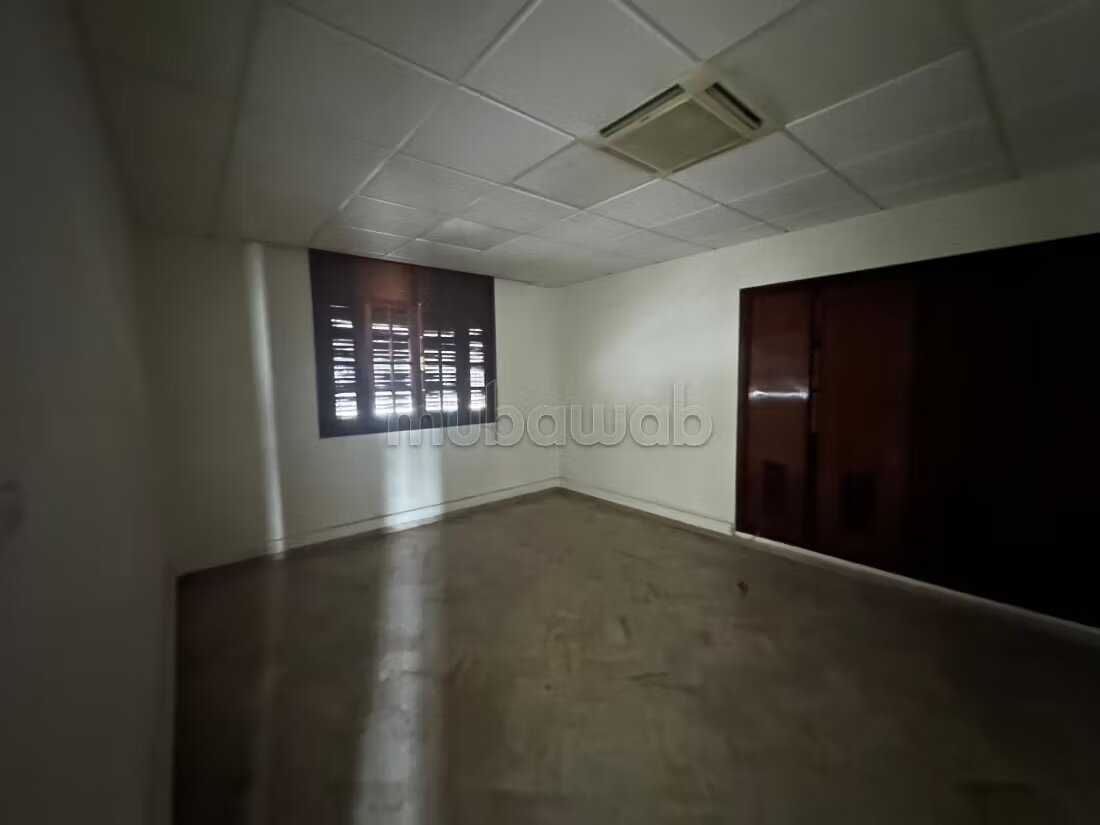 فيلا احترافية 700 م² للايجار في الدار البيضاء — Photo 33