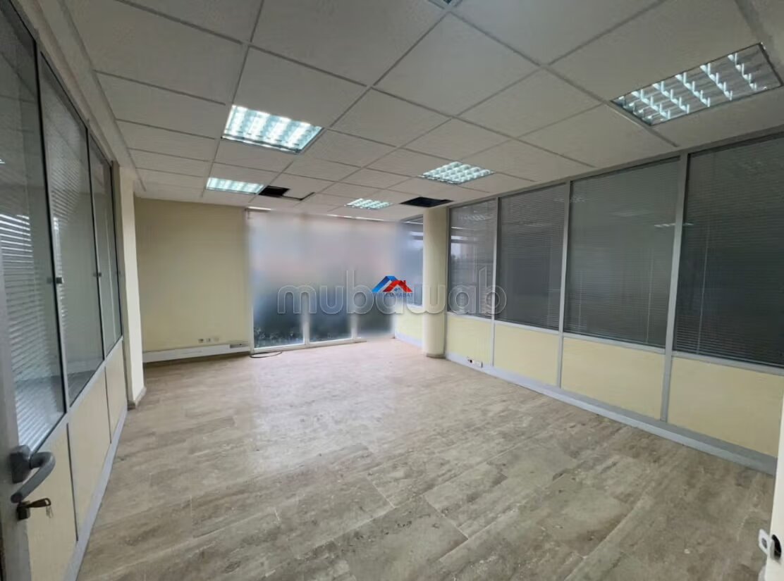 2000 m² Office for Rent in Rabat — Photo 8