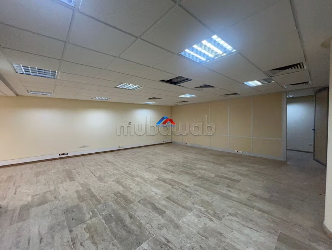 2000 m² Office for Rent in Rabat — Photo 10