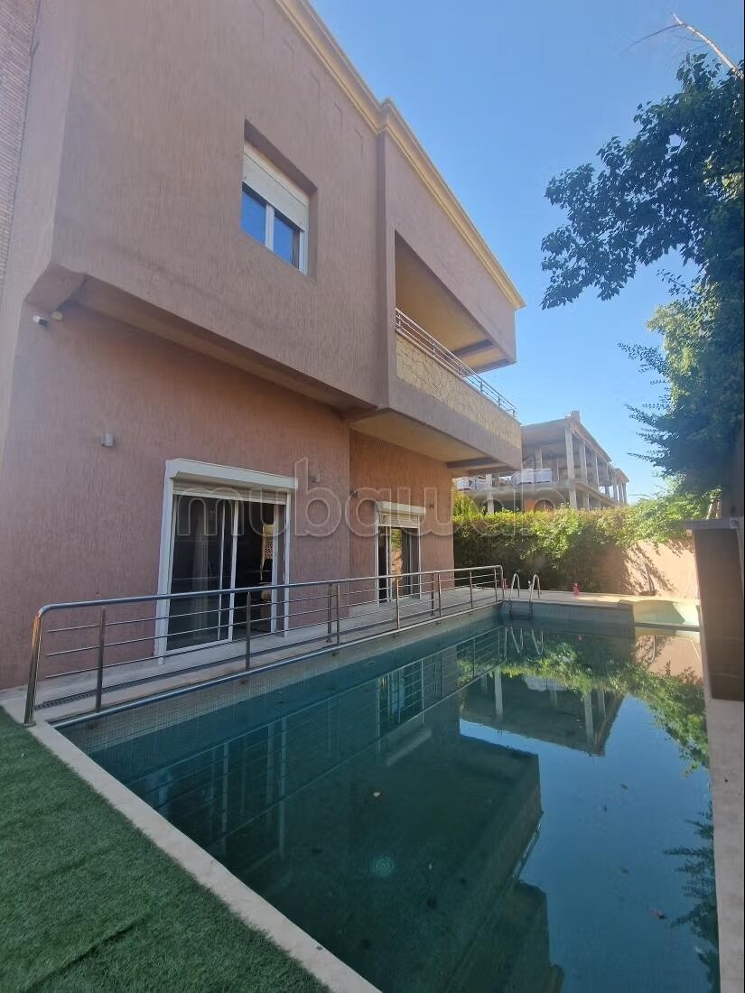 Family villa 500 m² for rent in Marrakech — Photo 2