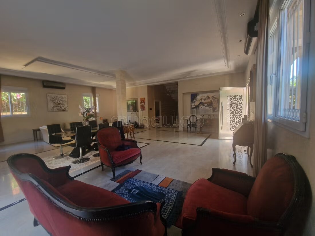 Family villa 500 m² for rent in Marrakech — Photo 10