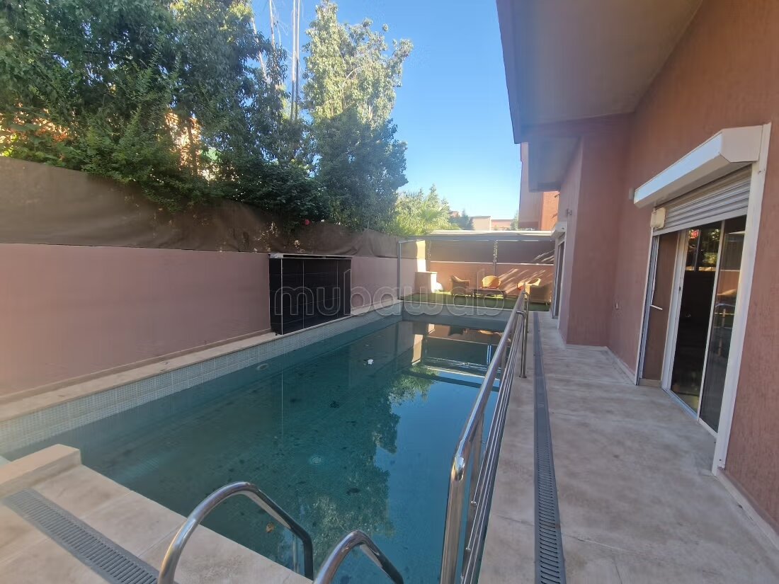 Family villa 500 m² for rent in Marrakech — Photo 3