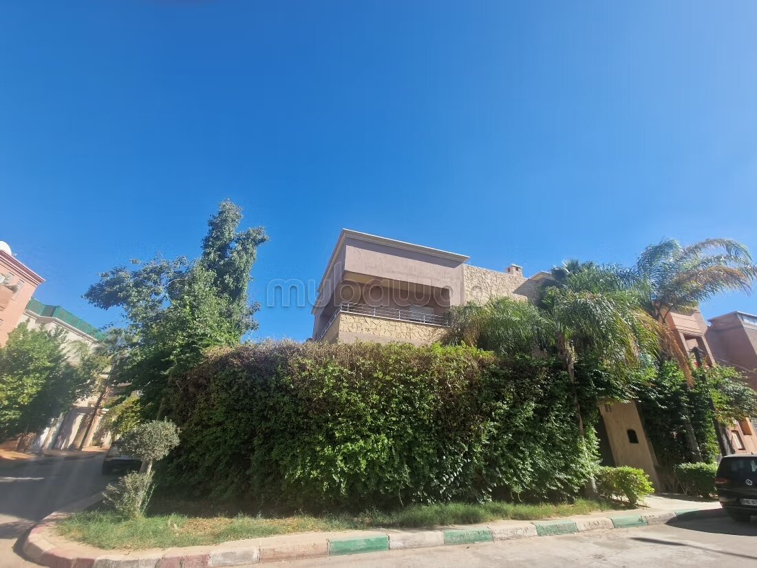Family villa 500 m² for rent in Marrakech — Photo 5