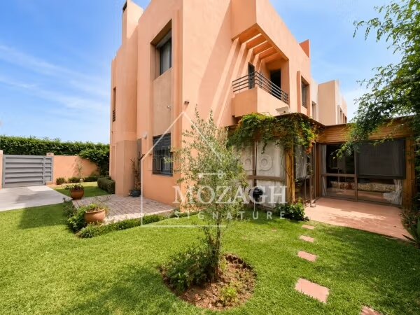 Family villa 500 m² for rent in Marrakech — Photo 42