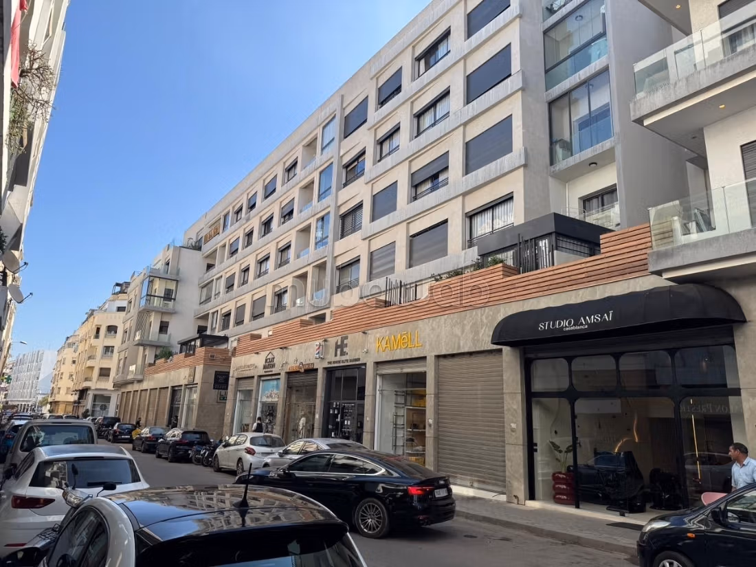 مكتب 44 متر مربع للايجار في الدار البيضاء — Photo 2