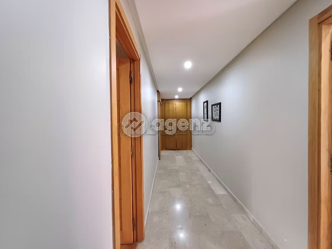 Apartment for sale 181 m² in Casablanca Moulay Youssef — Photo 8