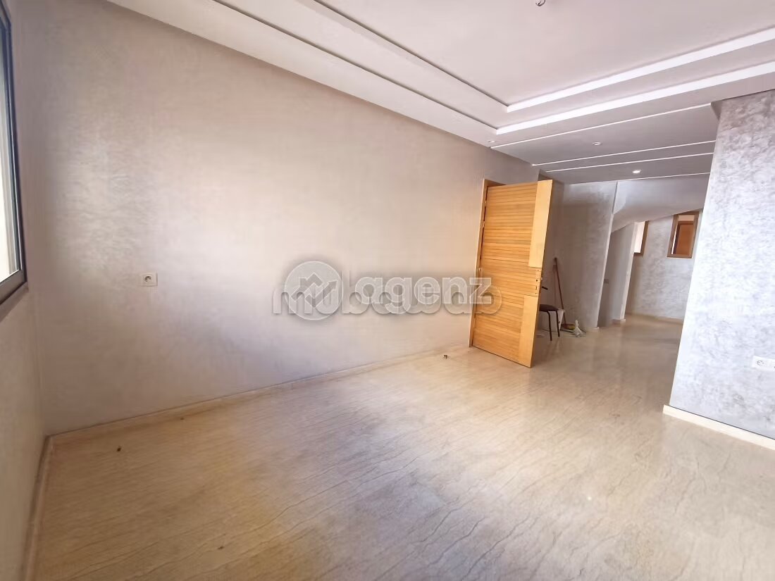 Duplex à vendre 256 m², 6 chambres Oulfa Casablanca — Photo 2