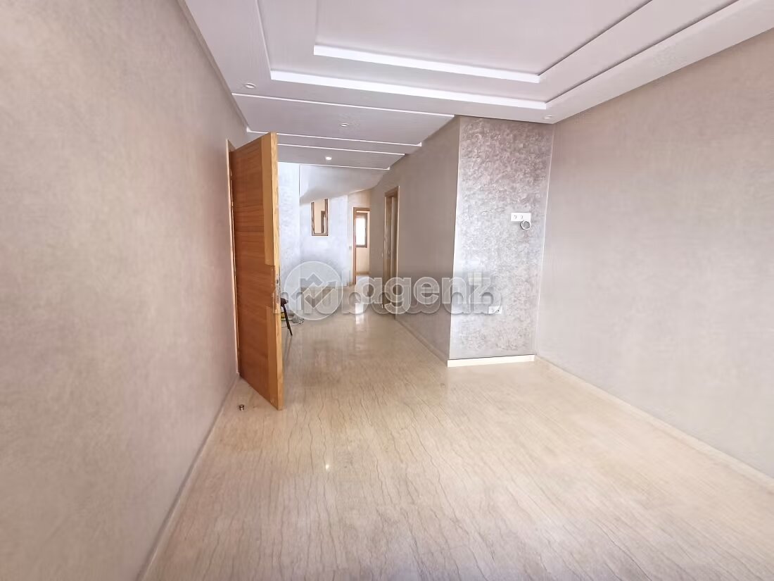 Duplex à vendre 256 m², 6 chambres Oulfa Casablanca — Photo 3