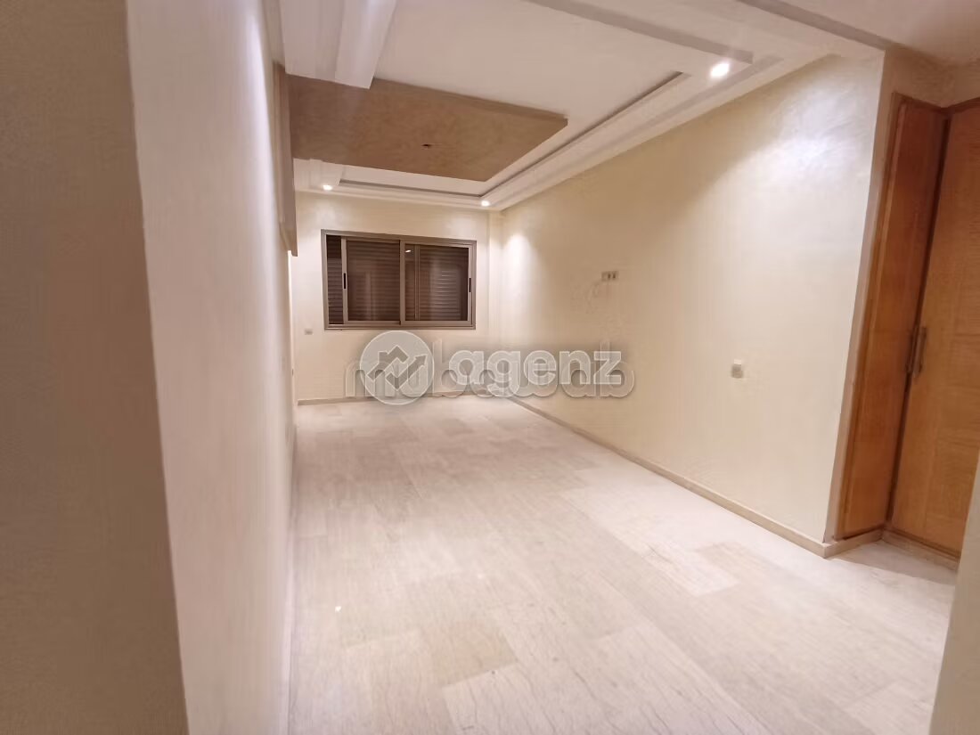 Duplex à vendre 256 m², 6 chambres Oulfa Casablanca — Photo 4