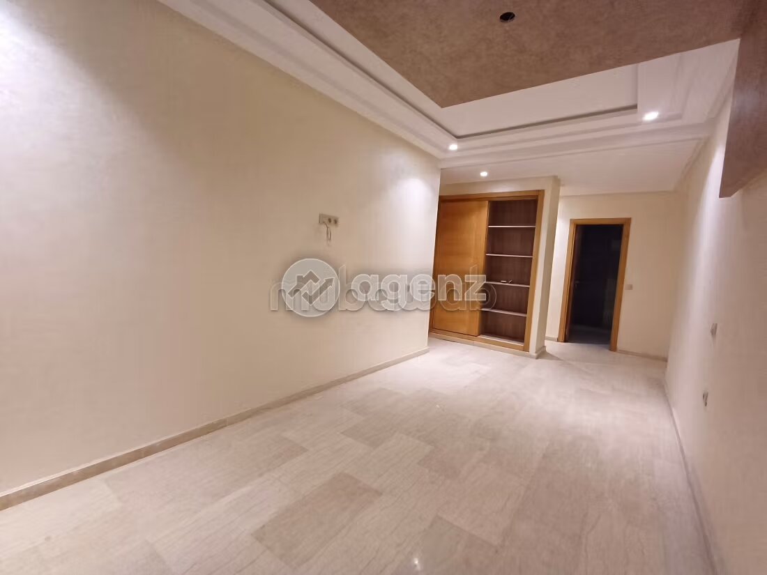 Duplex à vendre 256 m², 6 chambres Oulfa Casablanca — Photo 5