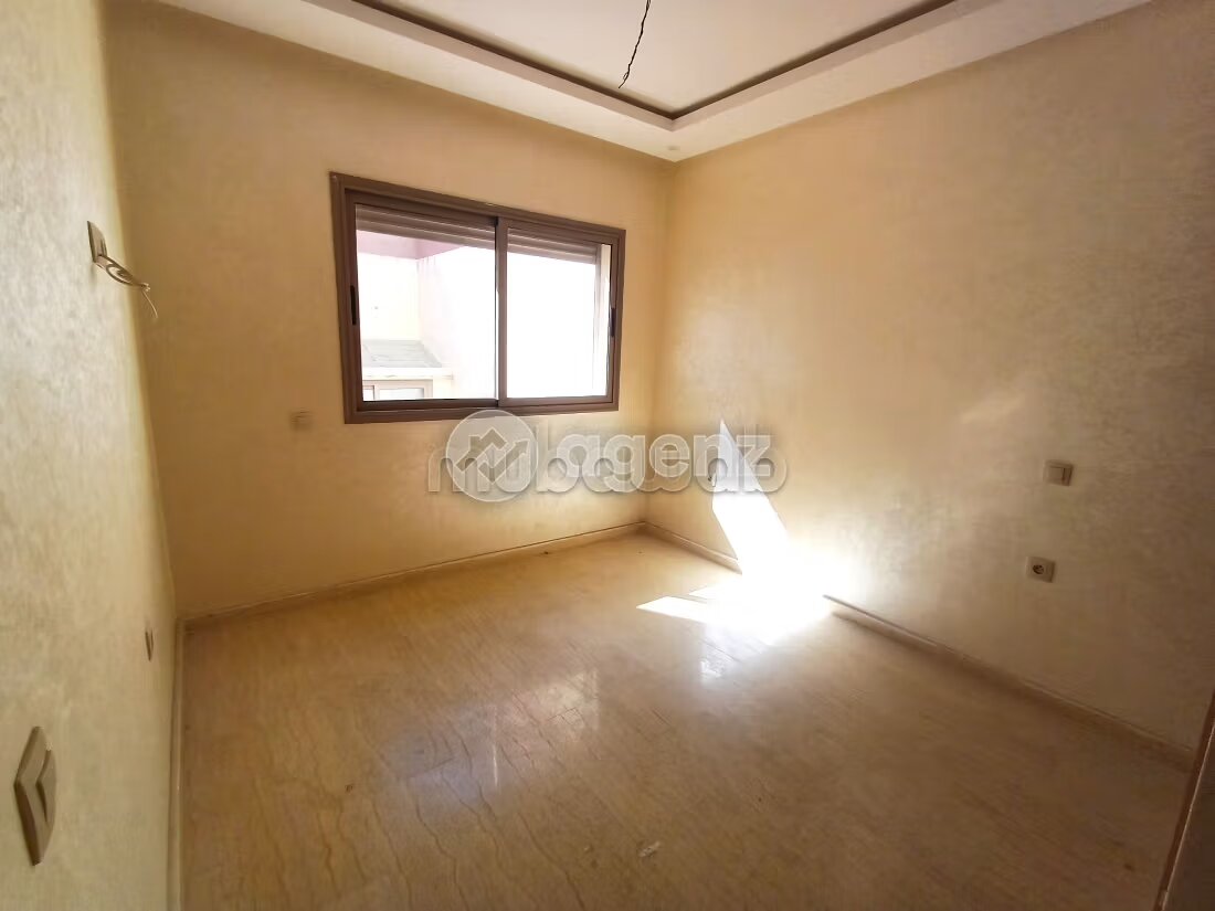 Duplex à vendre 256 m², 6 chambres Oulfa Casablanca — Photo 9