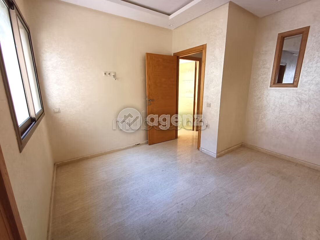 Duplex à vendre 256 m², 6 chambres Oulfa Casablanca — Photo 14