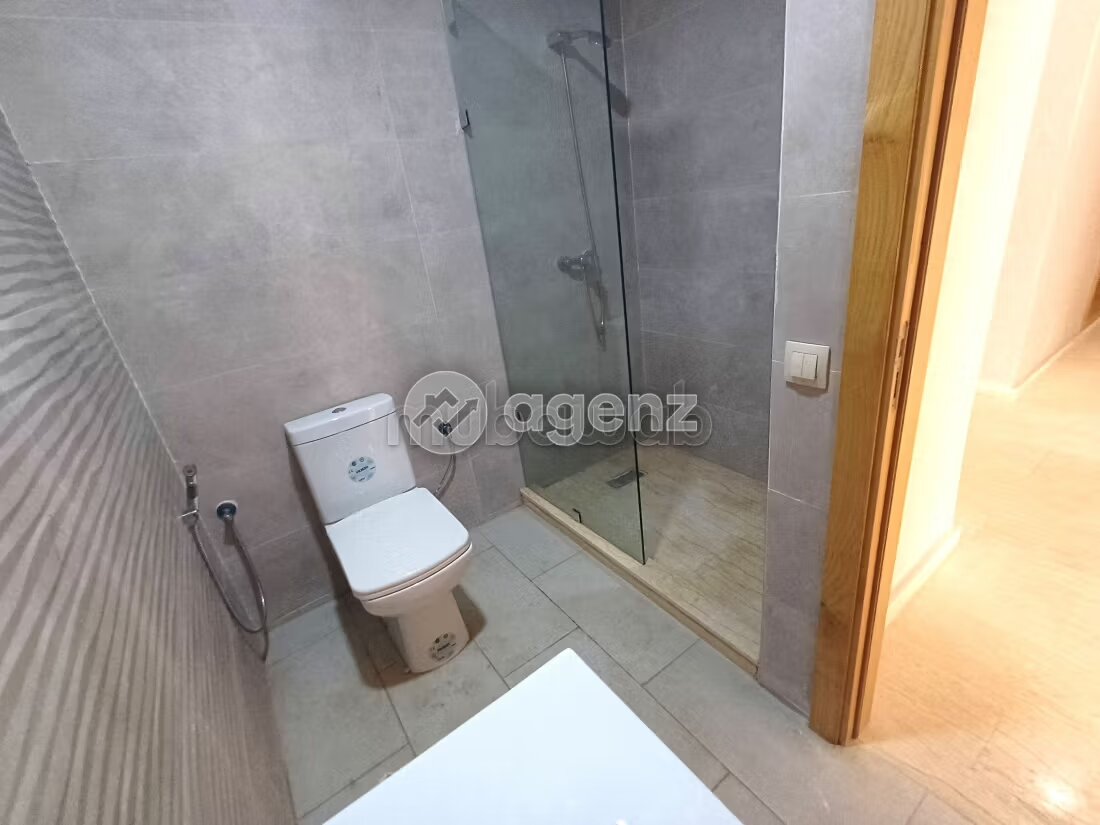 Duplex à vendre 256 m², 6 chambres Oulfa Casablanca — Photo 16