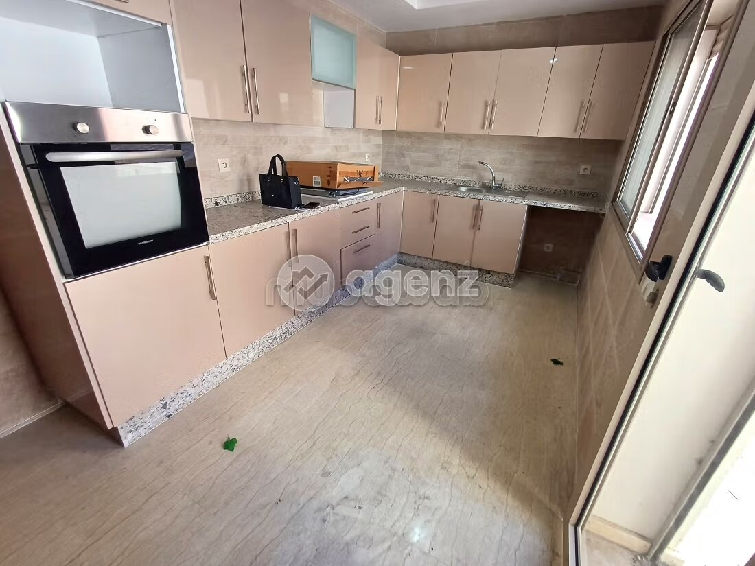Duplex à vendre 256 m², 6 chambres Oulfa Casablanca — Photo 18