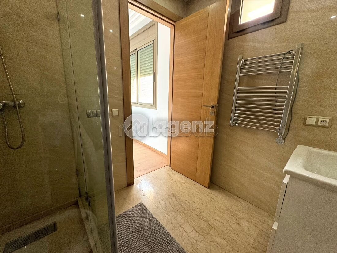 شقة للبيع 226 م² في الدار البيضاء — Photo 11