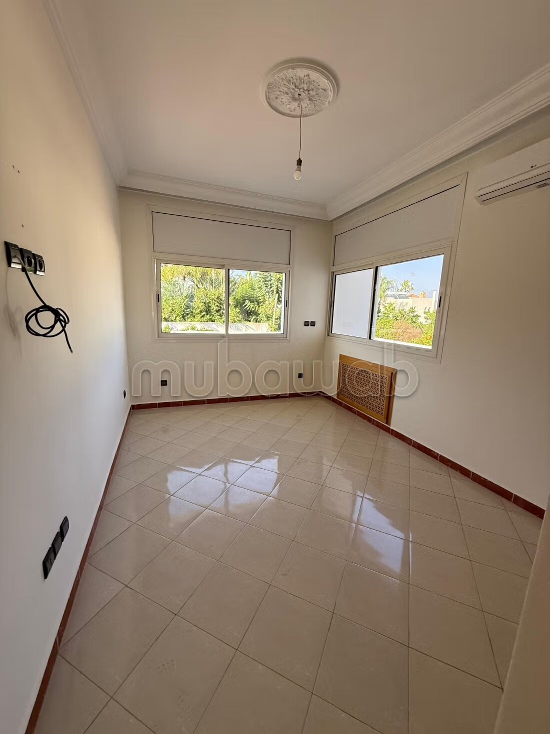 Villa 2000 m² à louer à Rabat – Souissi — Photo 13