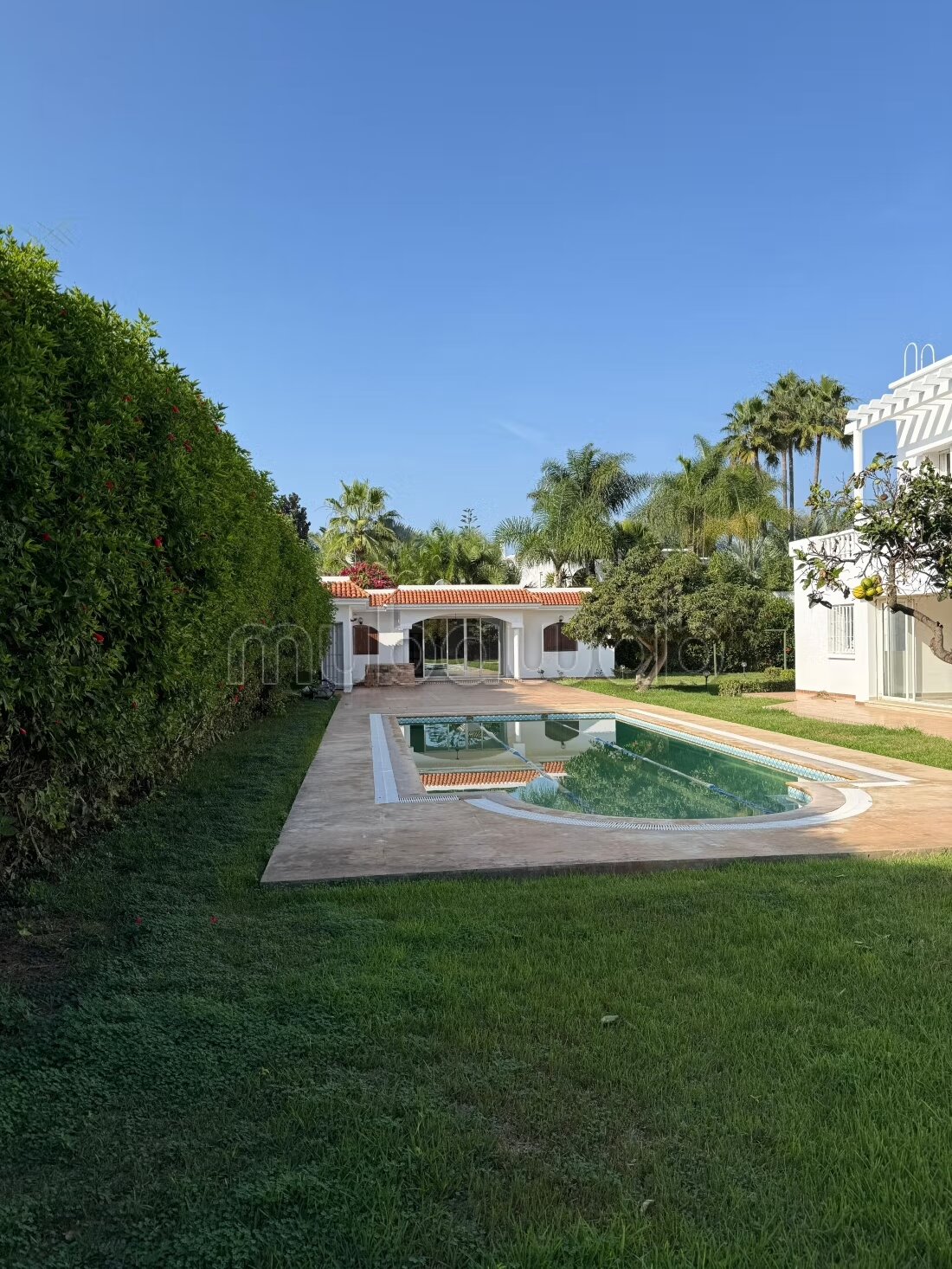 Villa 2000 m² à louer à Rabat – Souissi — Photo 20