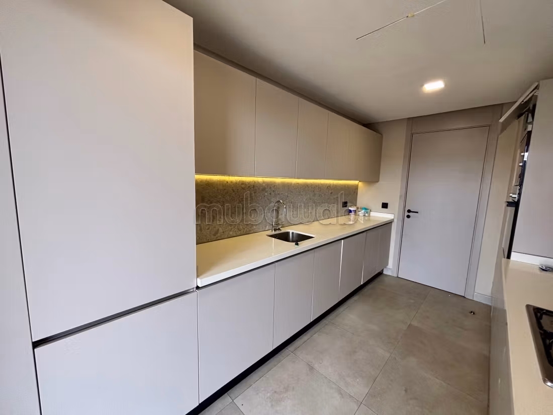 Appartement 130 m² à louer à Casablanca — Photo 8