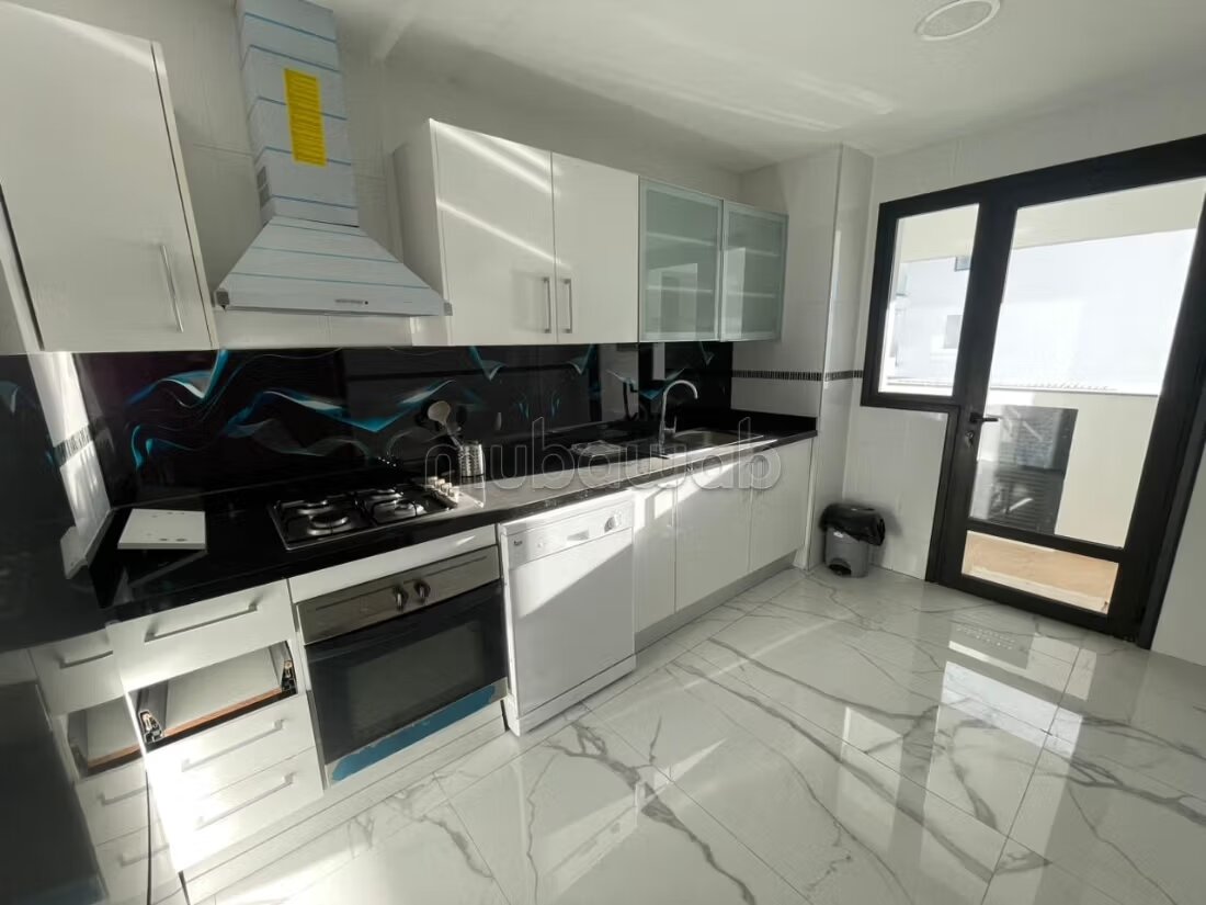 Apartment 93 m² for rent in Tanger (Malabata) — Photo 10