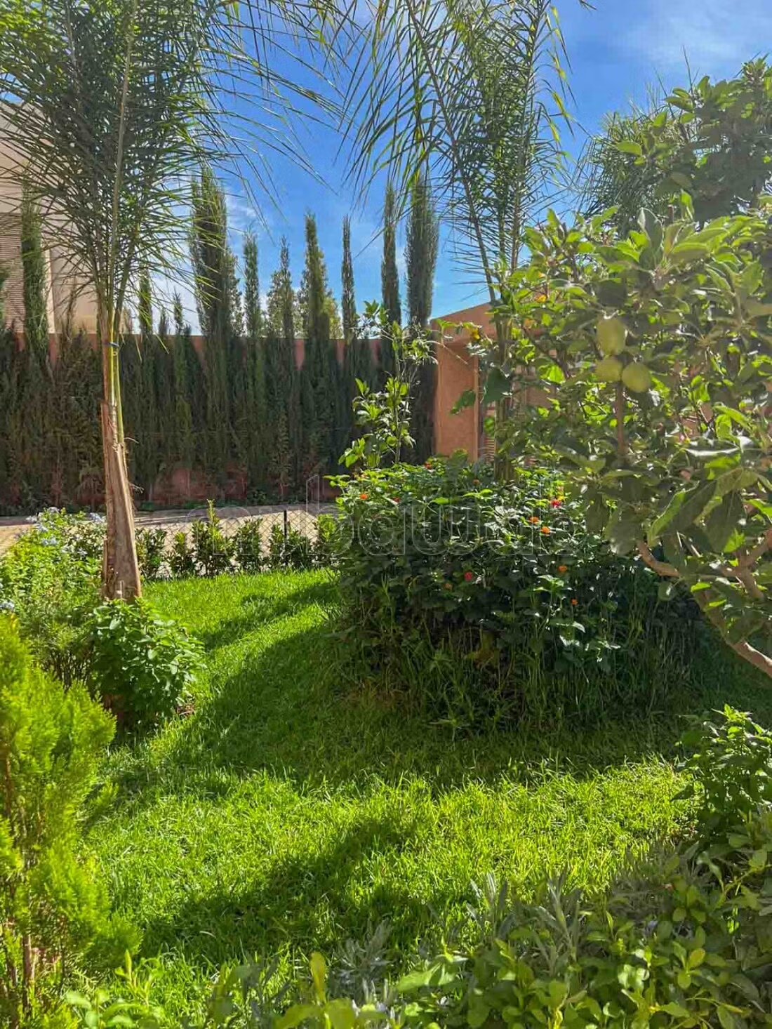فيلا ١٤٠م٢ للإيجار في مراكش — Photo 382
