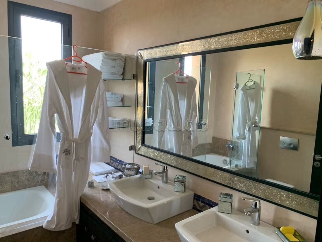 فيلا ١٤٠م٢ للإيجار في مراكش — Photo 487