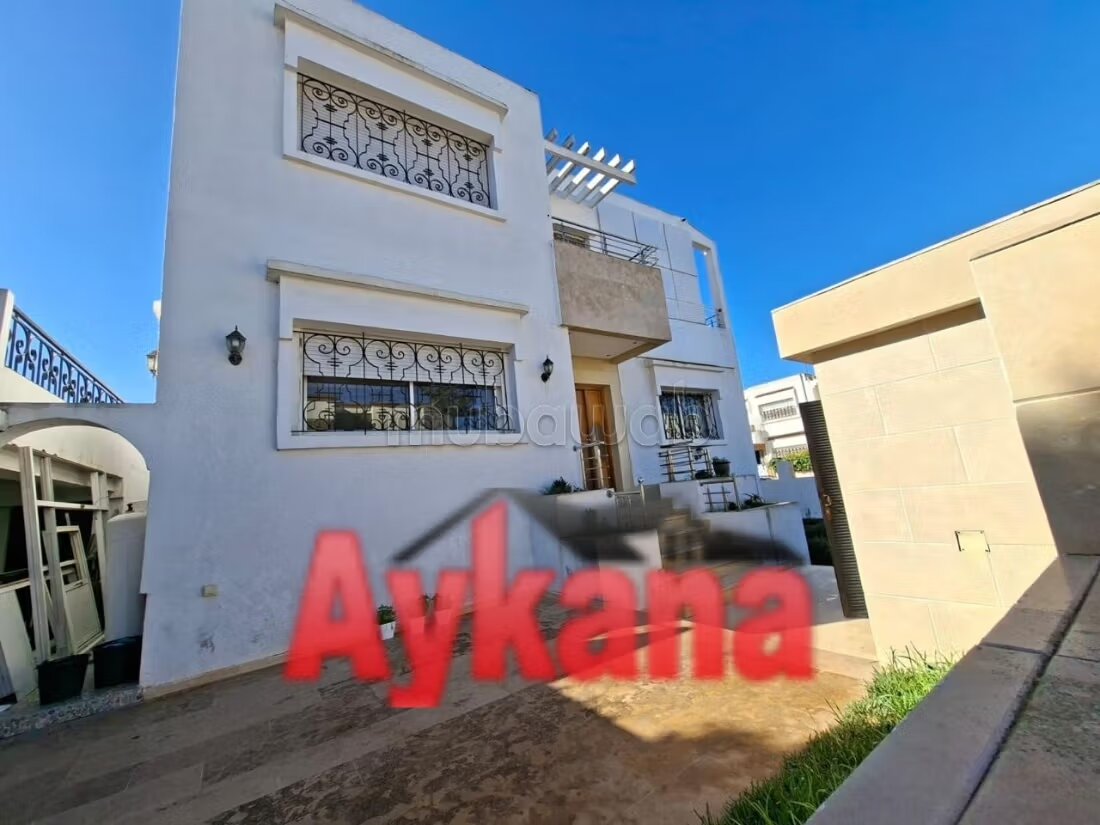 600 m² Villa for Sale in Rabat — Photo 6