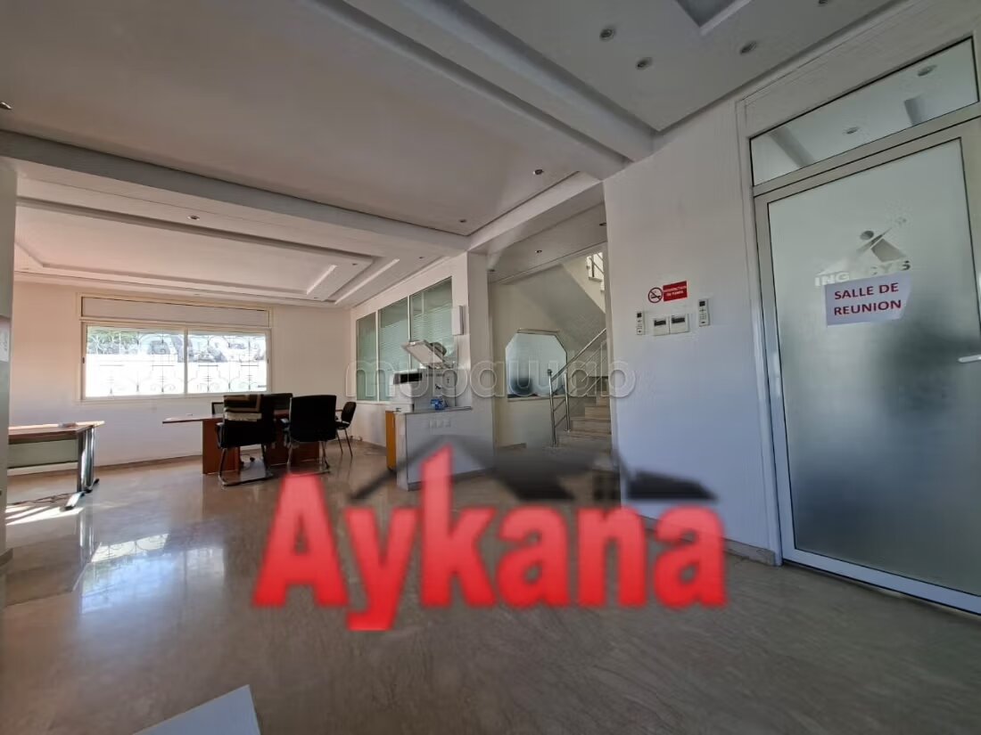 600 m² Villa for Sale in Rabat — Photo 16