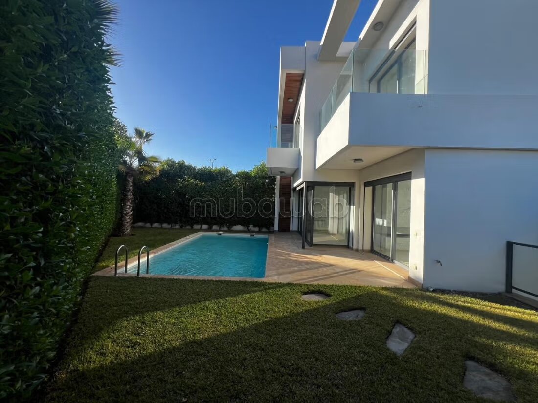 Villa for rent 300 m² in Ain Diab, Casablanca — Photo 3