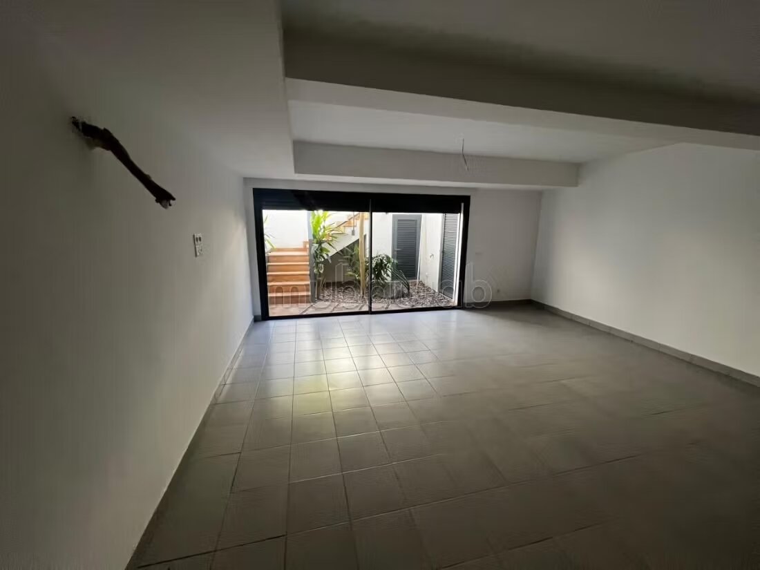 Villa for rent 300 m² in Ain Diab, Casablanca — Photo 6
