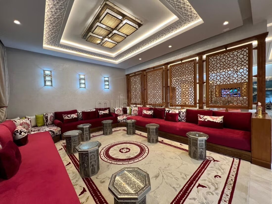 Villa 1000 m² à louer à Rabat – Souissi — Photo 47