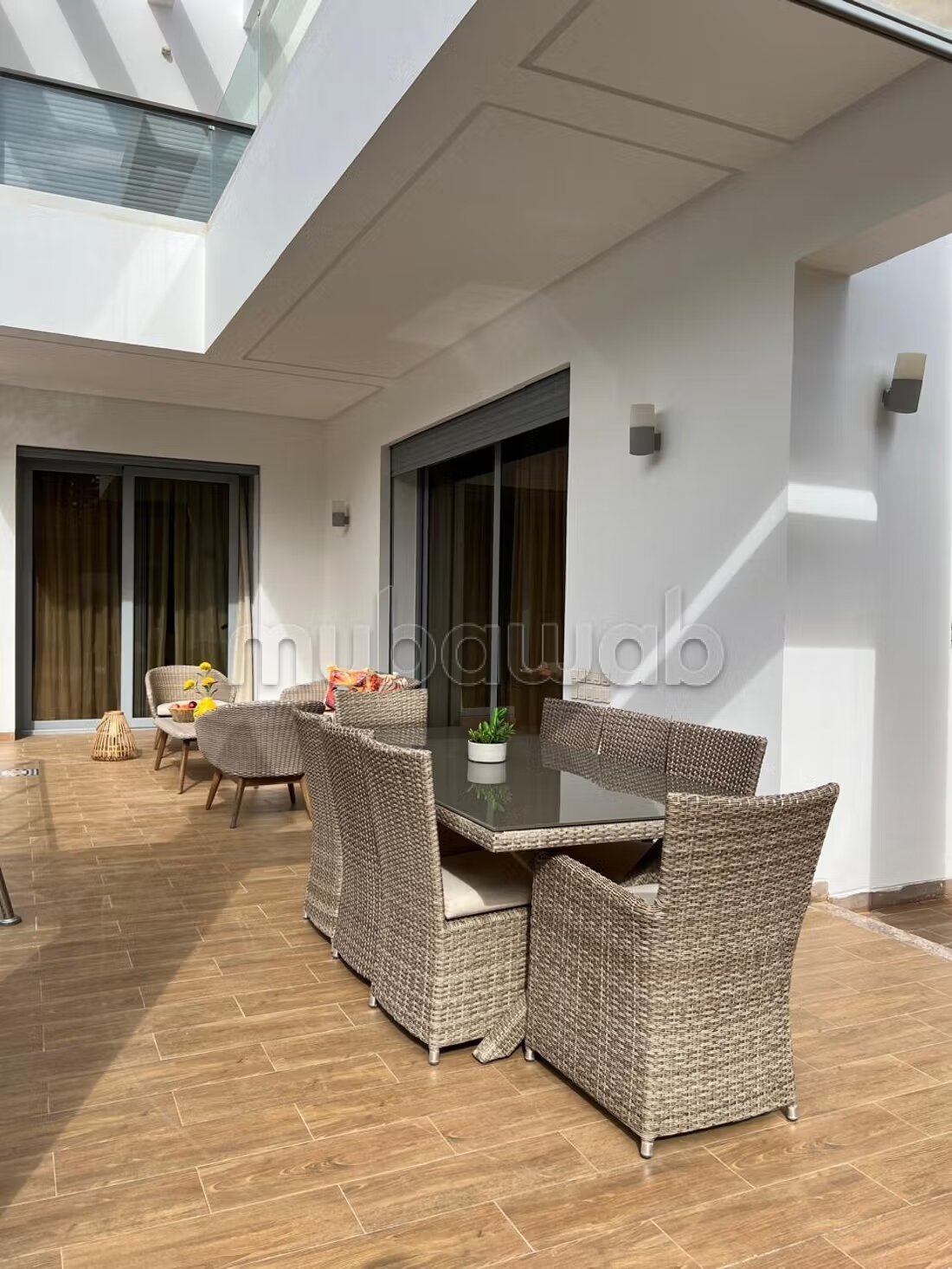Villa 1000 m² à louer à Rabat – Souissi — Photo 10