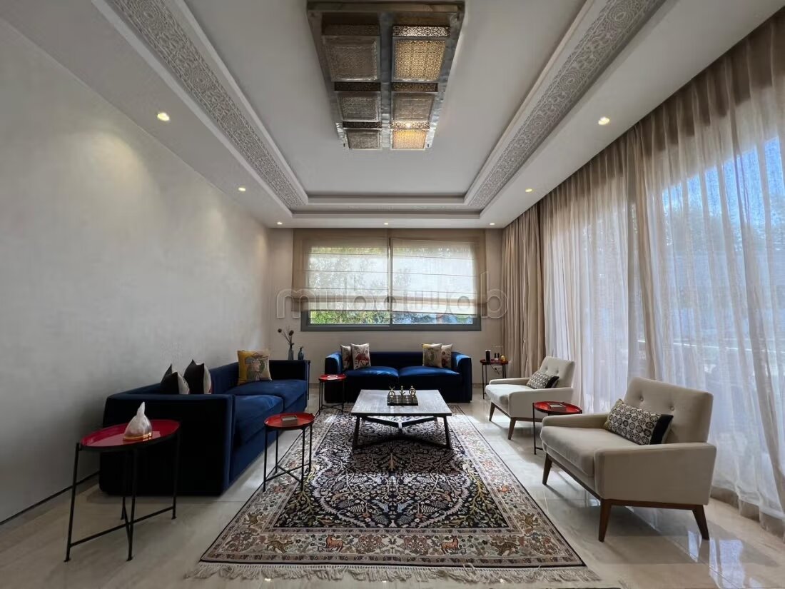 Villa 1000 m² à louer à Rabat – Souissi — Photo 36