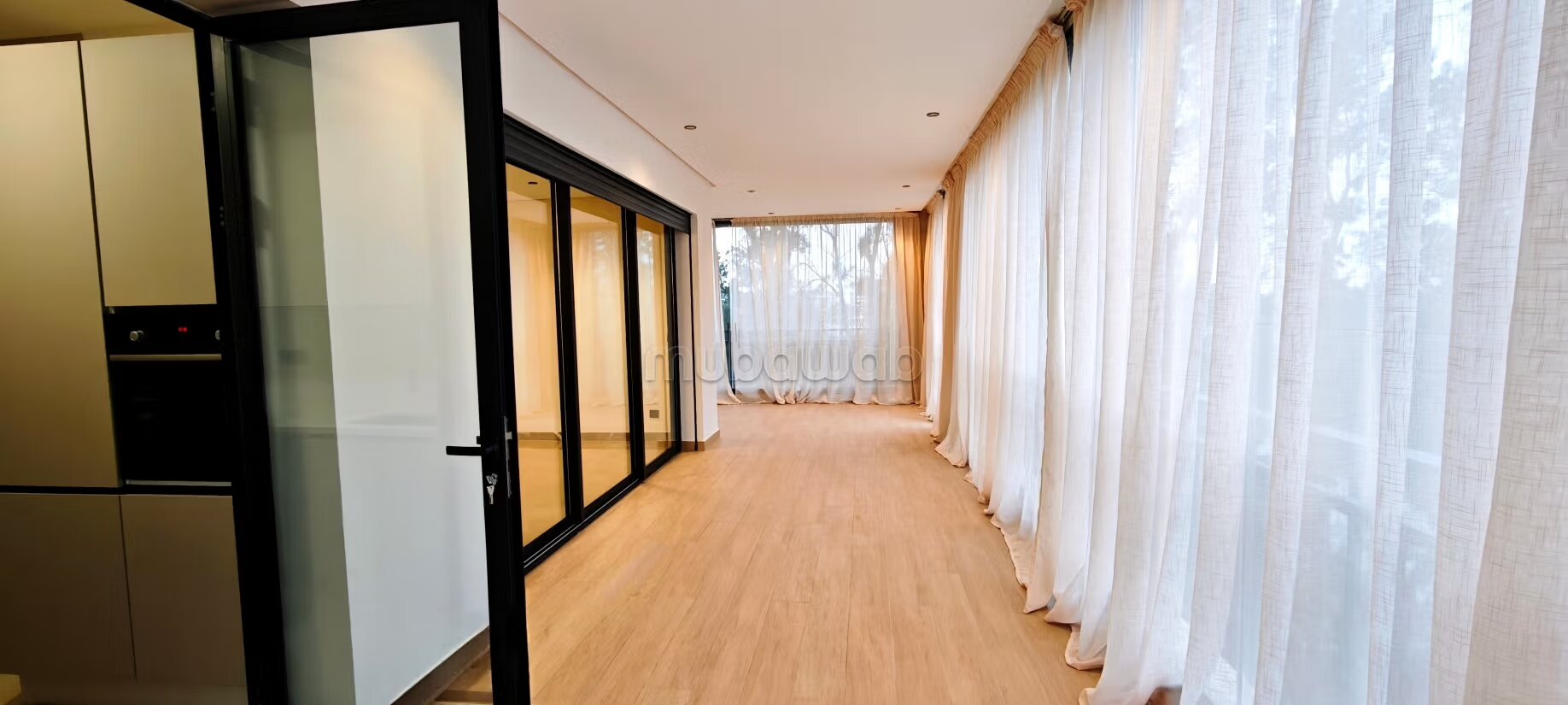 Appartement 160 m² à louer à Souissi, Rabat — Photo 12
