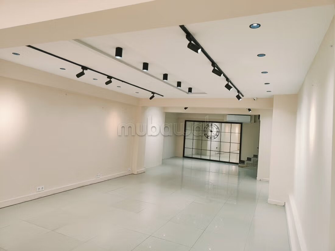 Office 160 m² for rent in Casablanca (Maârif) — Photo 27