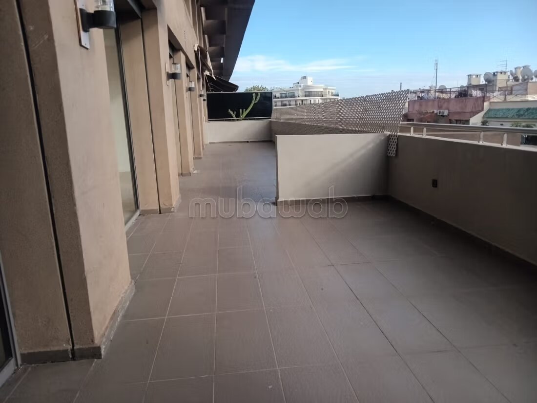221 m² Apartment for Rent in الدار البيضاء — Photo 10
