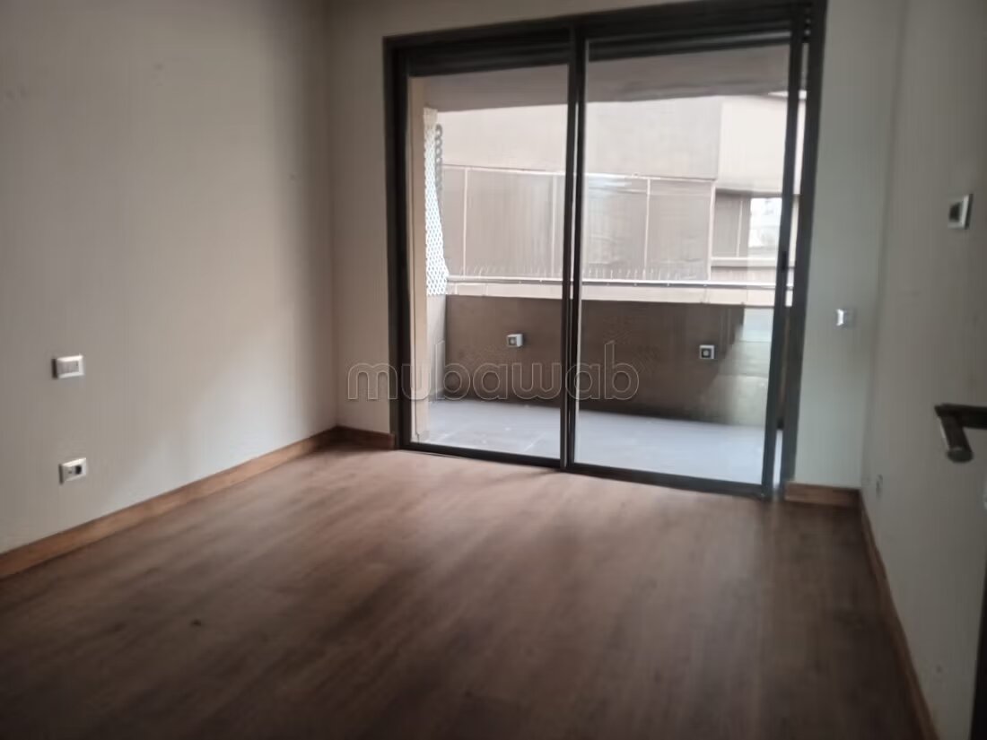 221 m² Apartment for Rent in الدار البيضاء — Photo 20