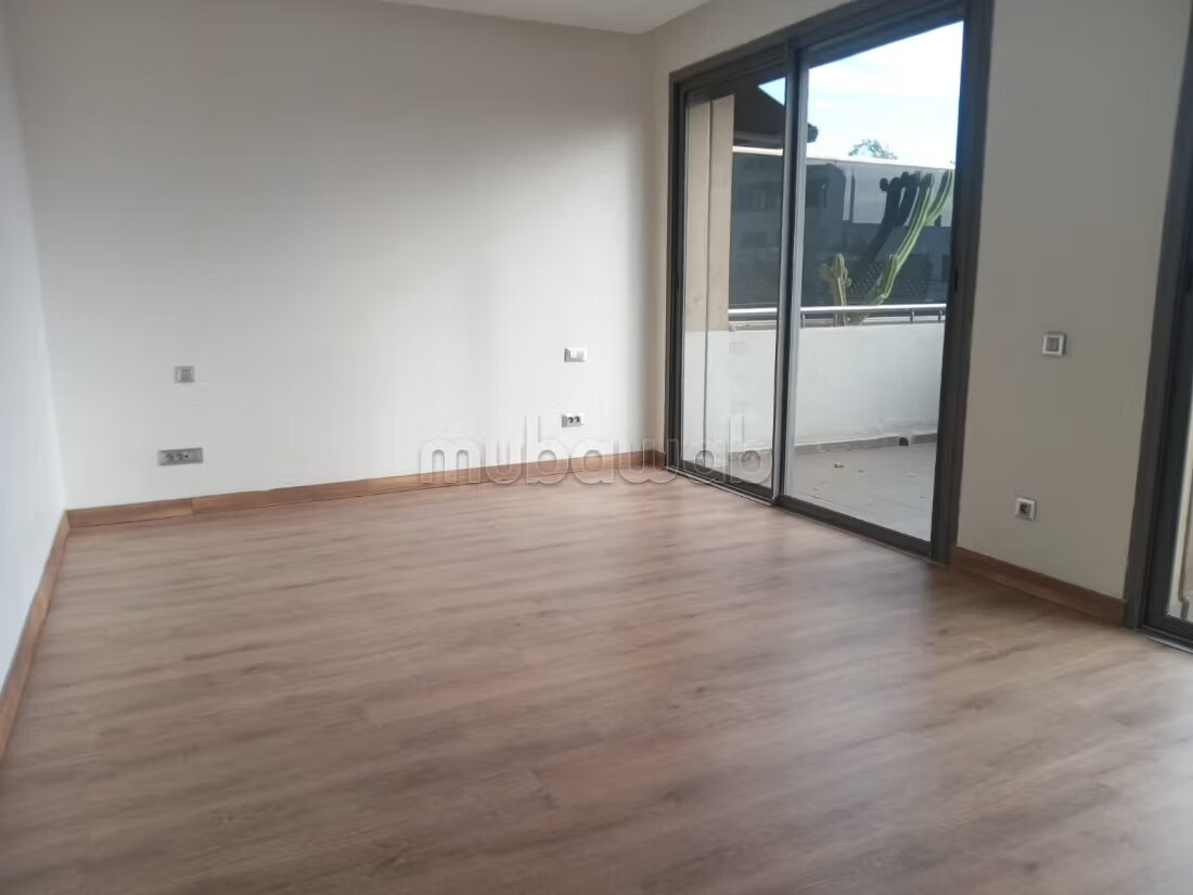 221 m² Apartment for Rent in الدار البيضاء — Photo 28