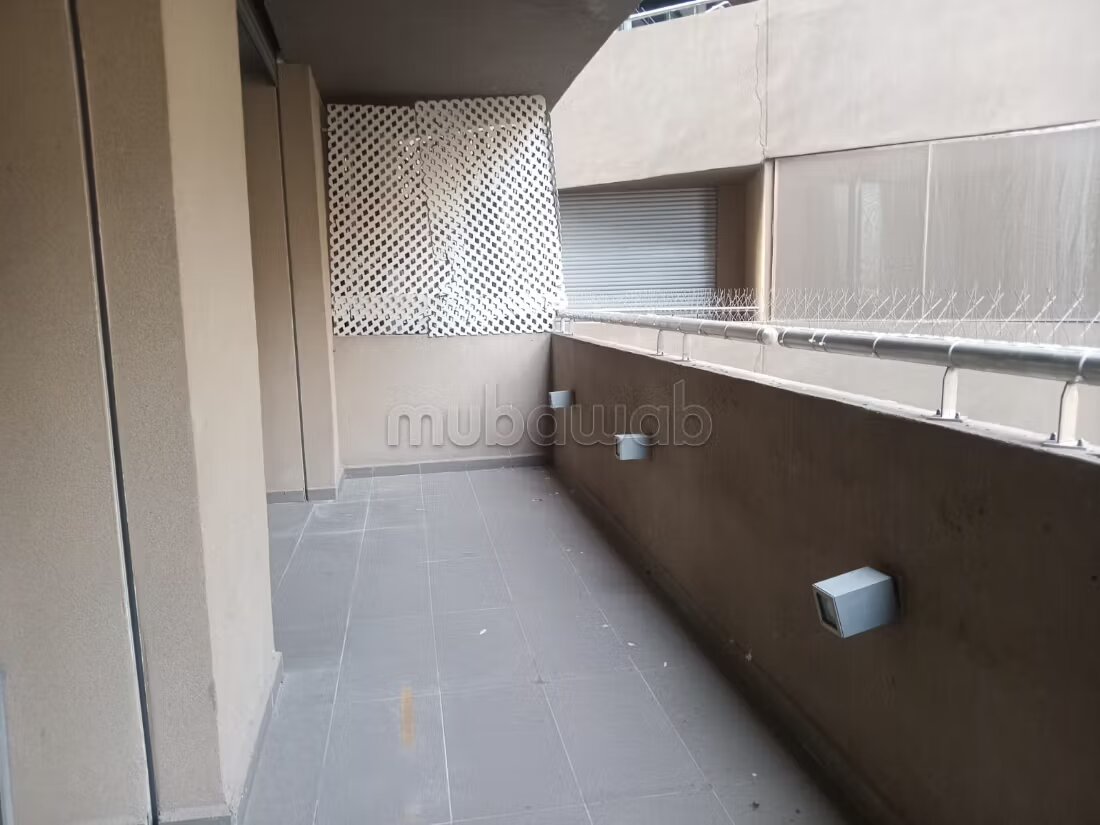 221 m² Apartment for Rent in الدار البيضاء — Photo 32