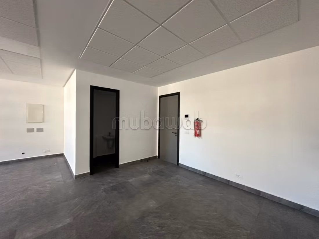 Office 72 m² for rent in Casablanca — Photo 8