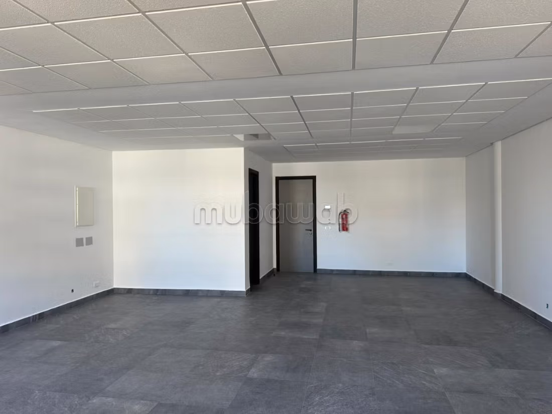 Office 72 m² for rent in Casablanca — Photo 10